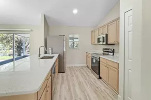 117 SW Glenwood Dr, Port Saint Lucie, FL 34984 - Photo 13