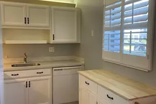 2600 SE Ocean Blvd SE, Stuart, FL 34996 - Photo 3