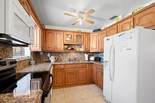 545 Flagler Blvd, West Palm Beach, FL 33403 - Photo 9