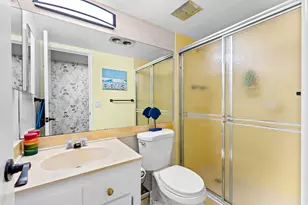 2540 Boundbrook Blvd, Palm Springs, FL 33406 - Photo 19
