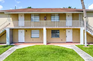 694 Michigan Ct, Saint Cloud, FL 34769 - Photo 1