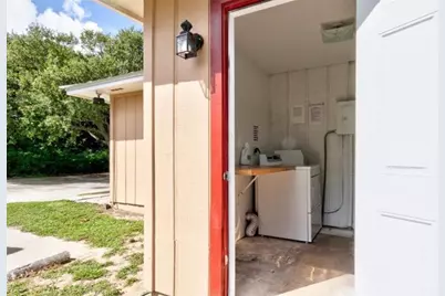 954 Louisiana Avenue, Sebastian, FL 32958 - Photo 39