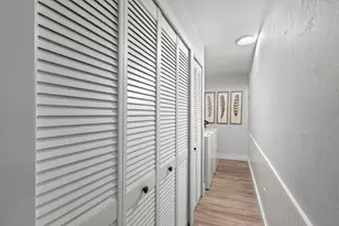 2033 SE Allamanda Dr, Port Saint Lucie, FL 34952 - Photo 19