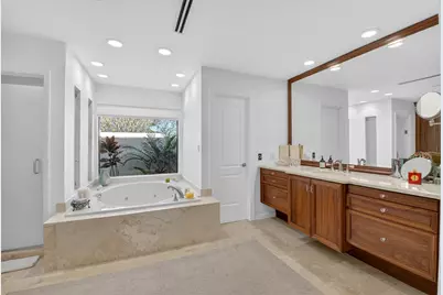 19682 Oakbrook Court, Boca Raton, FL 33434 - Photo 25