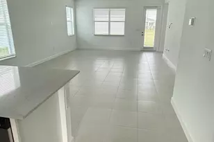 1089 SE Crosswood Wy, Port Saint Lucie, FL 34984 - Photo 5