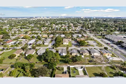 230 SW 13th Avenue, Delray Beach, FL 33444 - Photo 15