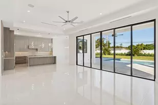 261 NW 8th St, Boca Raton, FL 33432 - Photo 15