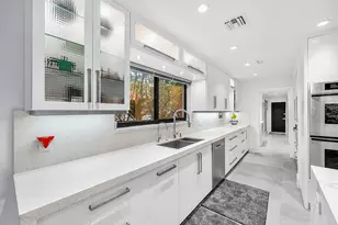 229 S Maya Palm Dr, Boca Raton, FL 33432 - Photo 21