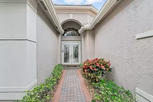 7650 Tarpon Cove Cir, Lake Worth, FL 33467 - Photo 5