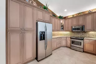 7650 Tarpon Cove Cir, Lake Worth, FL 33467 - Photo 19