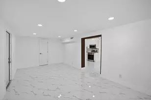 13685 NW 3rd Ave, Miami, FL 33168 - Photo 17