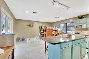 550 Sky Lake Dr, West Palm Beach, FL 33415 - Photo 37