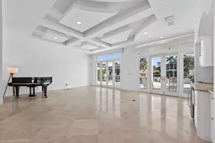 724 NE 36th St, Boca Raton, FL 33431 - Photo 13