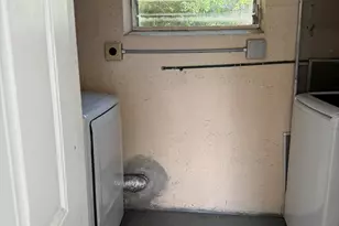 1611 NE 46th St, Pompano Beach, FL 33064 - Photo 13