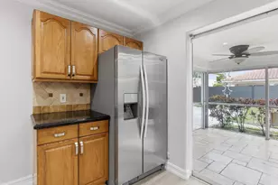 1921 NE 28th Ct, Pompano Beach, FL 33064 - Photo 17