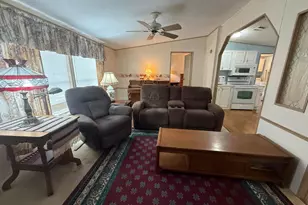 8508 SE Swan Ave, Hobe Sound, FL 33455 - Photo 5