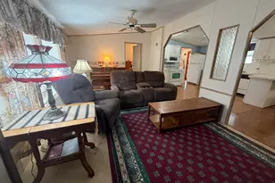 8508 SE Swan Ave, Hobe Sound, FL 33455 - Photo 9