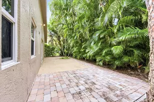 340 Hammocks Trail, Greenacres, FL 33413 - Photo 25