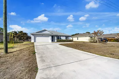 742 NW Bayshore Boulevard, Port Saint Lucie, FL 34983 - Photo 5