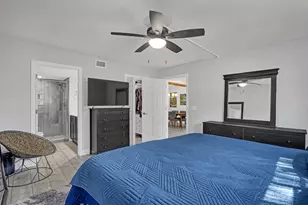 204 Palm Beach Trace Dr, Royal Palm Beach, FL 33411 - Photo 21