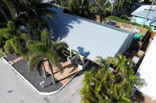 49 Douglas Dr, Ocean Ridge, FL 33435 - Photo 3