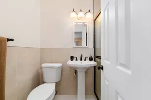 2001 NE 30th St, Fort Lauderdale, FL 33306 - Photo 51