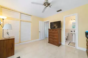 2001 NE 30th St, Fort Lauderdale, FL 33306 - Photo 49