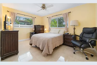 2001 NE 30th Street, Fort Lauderdale, FL 33306 - Photo 9
