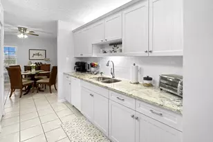 720 Lake Orchid Cir, Vero Beach, FL 32962 - Photo 7