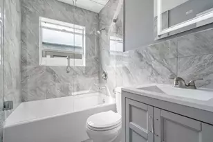 708 NE 23rd Ave, Pompano Beach, FL 33062 - Photo 13