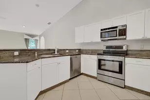 6151 Hook Ln, Boynton Beach, FL 33437 - Photo 13