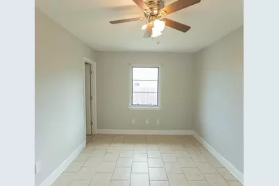 382 NE Genesee Avenue, Port Saint Lucie, FL 34983 - Photo 9