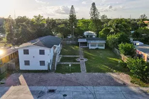 124 SW 8th Ave, Delray Beach, FL 33444 - Photo 9