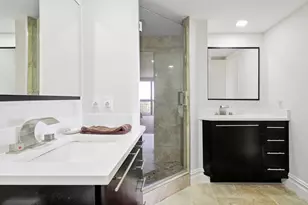 1900 Consulate Pl, West Palm Beach, FL 33401 - Photo 11