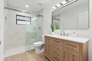 24 Dunbar Rd, Palm Beach Gardens, FL 33418 - Photo 57