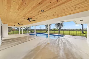 24 Dunbar Rd, Palm Beach Gardens, FL 33418 - Photo 29