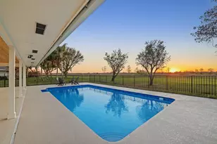 24 Dunbar Rd, Palm Beach Gardens, FL 33418 - Photo 79