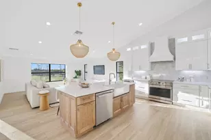 24 Dunbar Rd, Palm Beach Gardens, FL 33418 - Photo 25