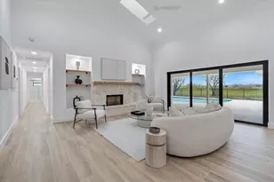 24 Dunbar Rd, Palm Beach Gardens, FL 33418 - Photo 5