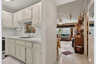 5111 W Oakland Park Boulevard #105, Lauderdale Lakes, FL 33313 - Photo 3