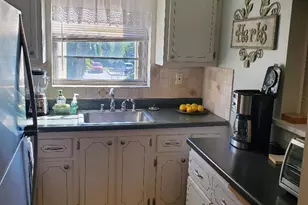 73 Andover C, West Palm Beach, FL 33417 - Photo 3