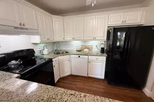 338 Pine Ridge Cir, Greenacres, FL 33463 - Photo 21