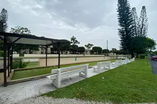 338 Pine Ridge Cir, Greenacres, FL 33463 - Photo 55