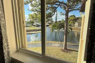 338 Pine Ridge Cir, Greenacres, FL 33463 - Photo 25