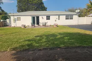 254 NE 21st St, Delray Beach, FL 33444 - Photo 13