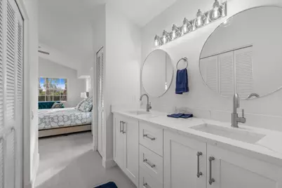 6153 Bay Isles Drive, Boynton Beach, FL 33437 - Photo 11