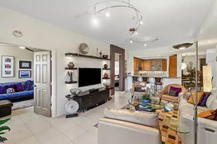 12498 Crystal Pointe Dr, Boynton Beach, FL 33437 - Photo 5