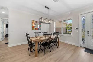 1901 Primrose Ln, Wellington, FL 33414 - Photo 9