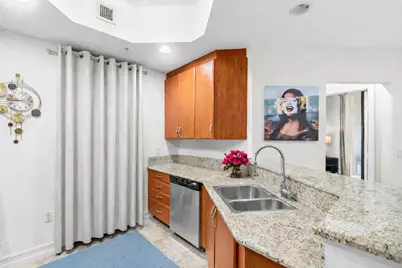 701 S Olive Avenue #807, West Palm Beach, FL 33401 - Photo 9