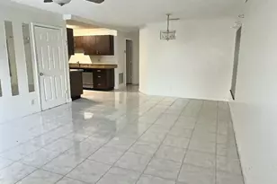 141 Plumage Ln, West Palm Beach, FL 33415 - Photo 3